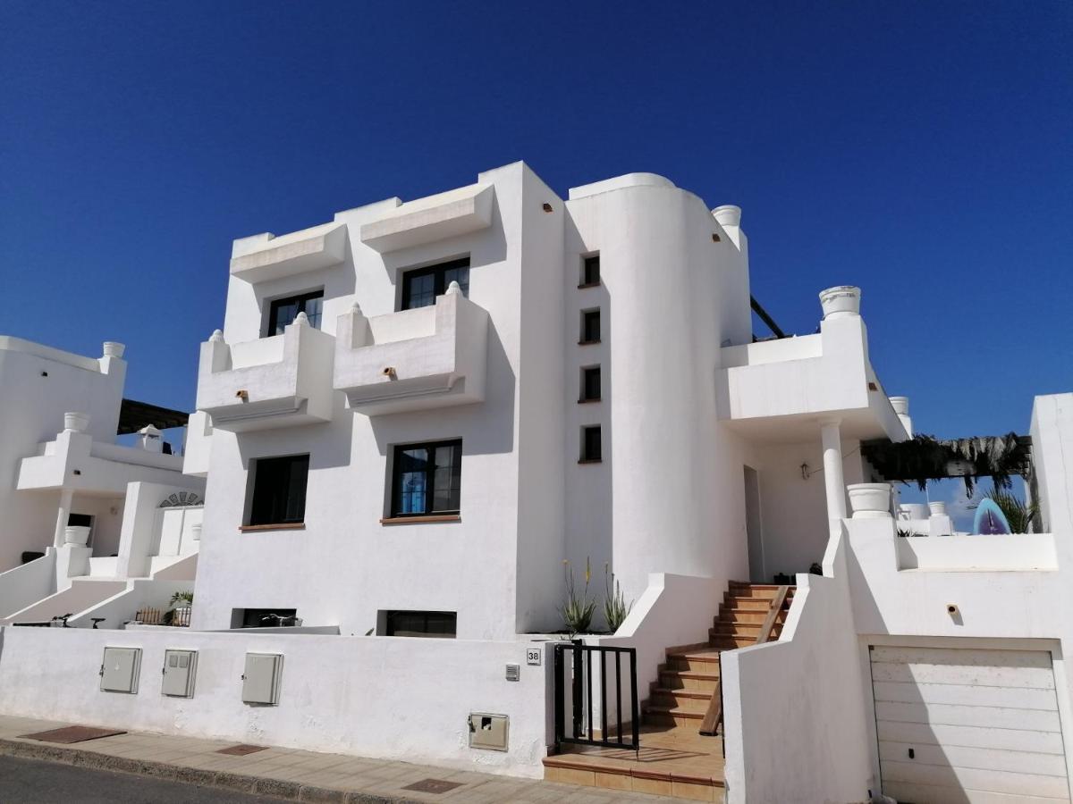 Surf Dream Surfhouse Vandrarhem Corralejo Exteriör bild
