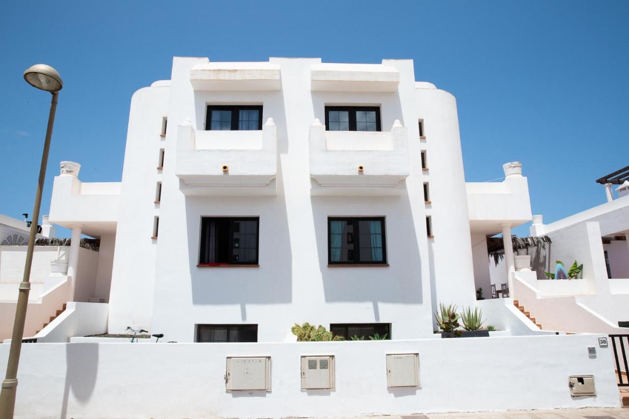 Surf Dream Surfhouse Vandrarhem Corralejo Exteriör bild