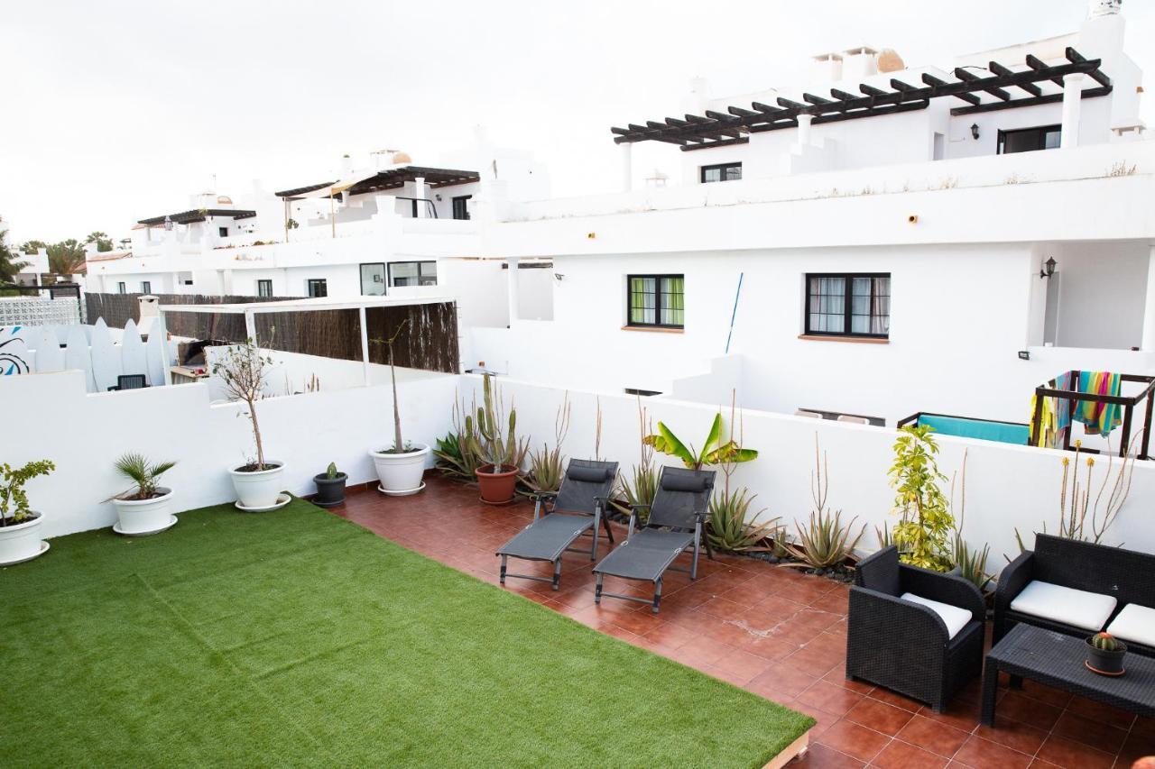 Surf Dream Surfhouse Vandrarhem Corralejo Exteriör bild